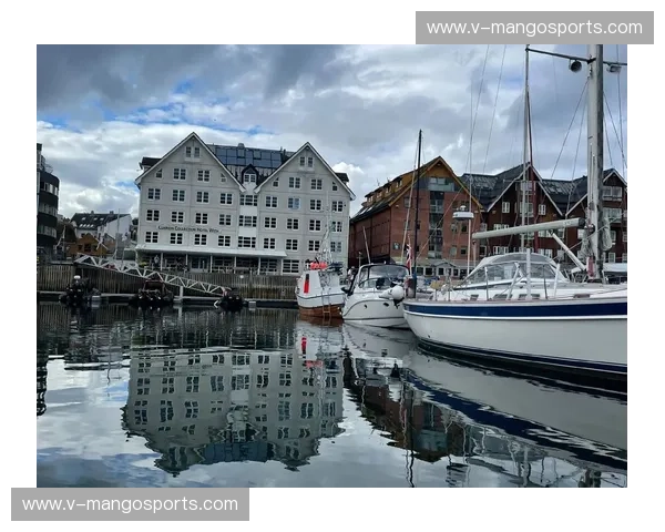 玫瑰之城的烈焰与极北之境的坚冰：莫尔德vs特罗姆瑟，一场跨越挪威版图的灵魂博弈